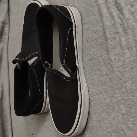 Vans - Picture 6 of 9